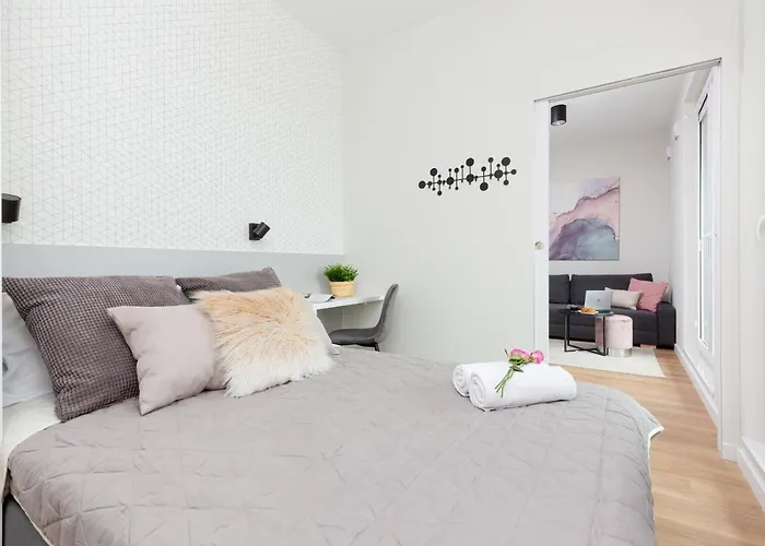 Business Center Wola Ordona By Renters Hotel